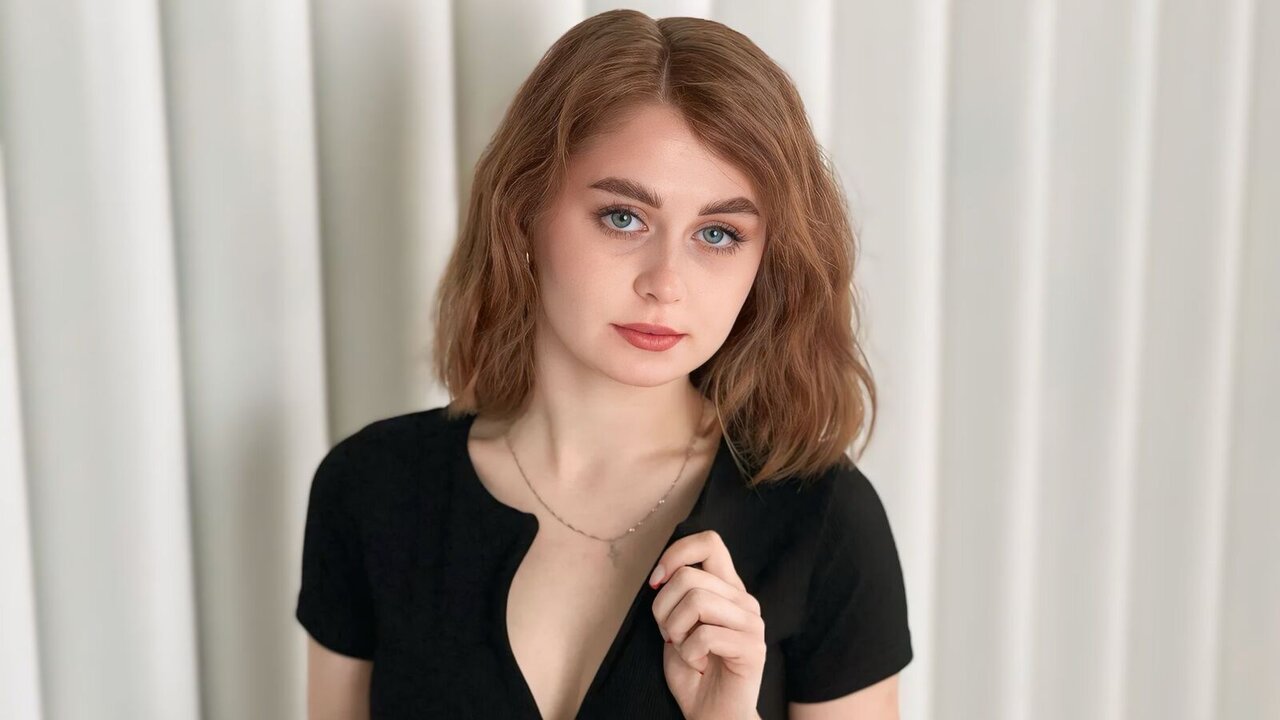 View AbigailMag Naked Private