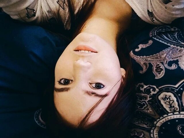 View AlayaRoss Naked Private