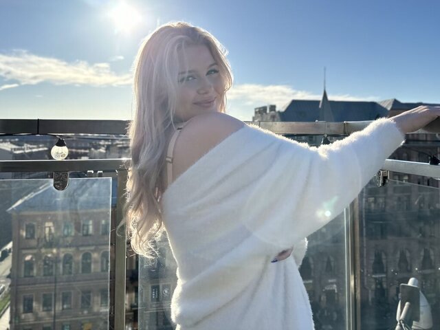 View AlexisPowelson Naked Private