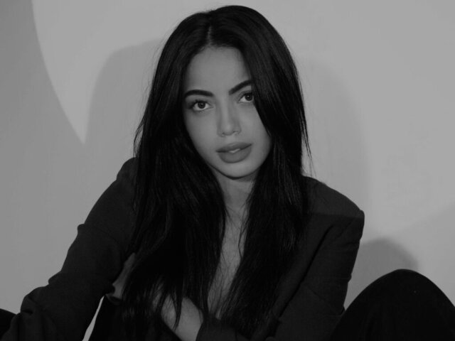 View AmaraValmont Naked Private