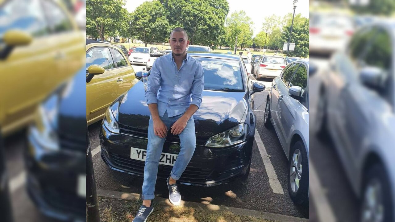 View AndreiCatalin Naked Private