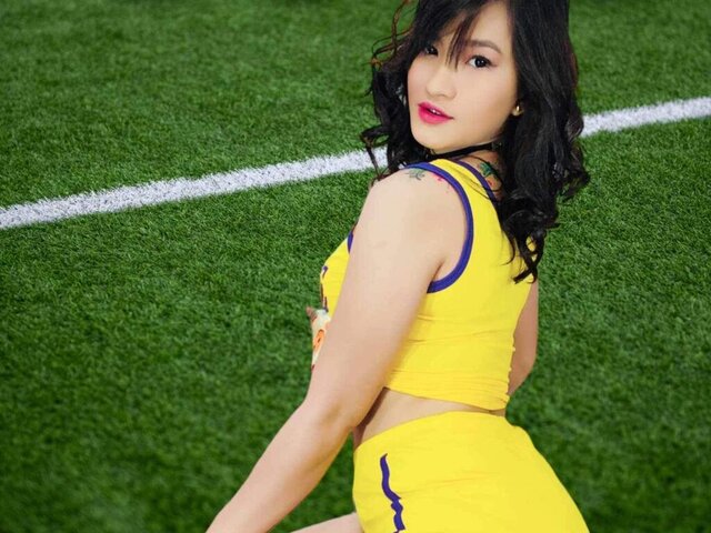 View AngelaQuinn Naked Private