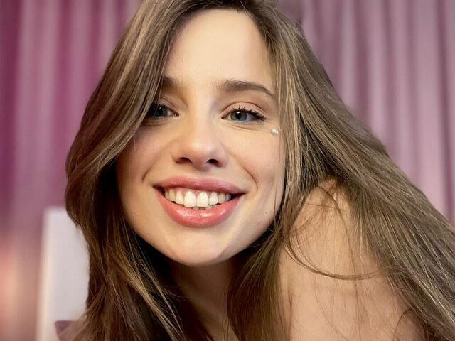 View AngelineDivinne Naked Private