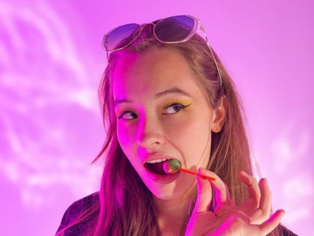 View AnikaNavaro Naked Private