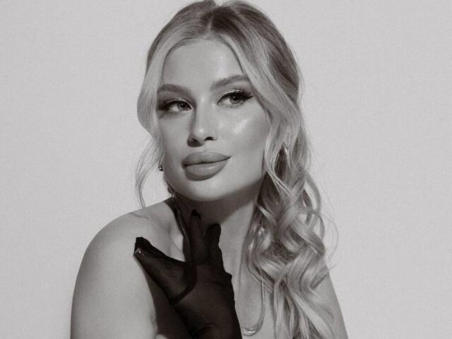 View AnitaLambs Naked Private