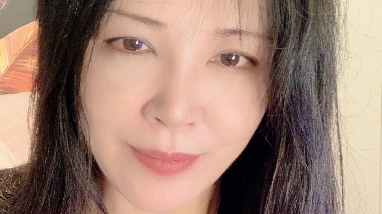 View ArnaSunny Naked Private