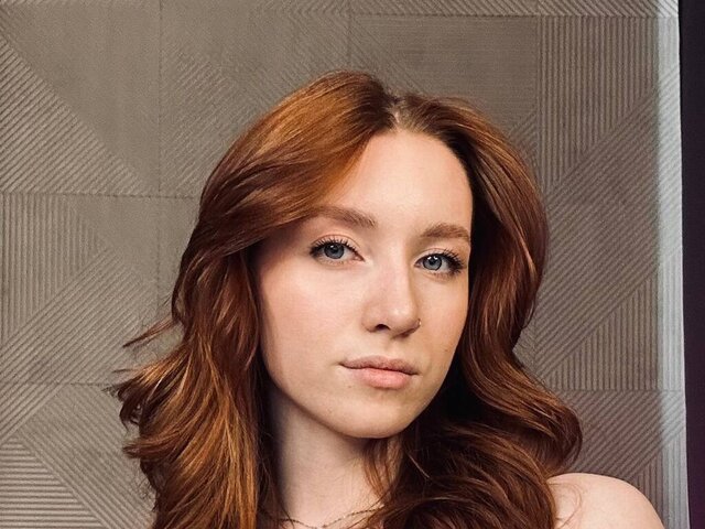 View AuroraNix Naked Private