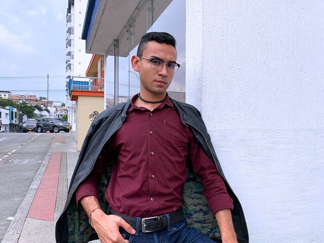 View AxellOwens Naked Private