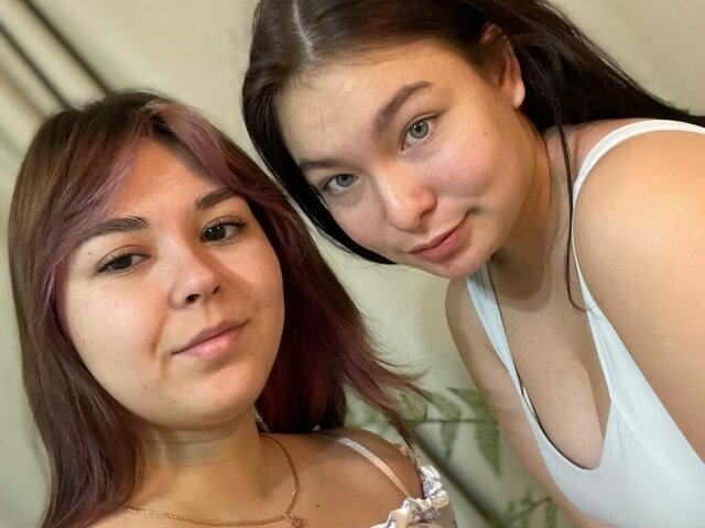 View BethanyAndMarian Naked Private