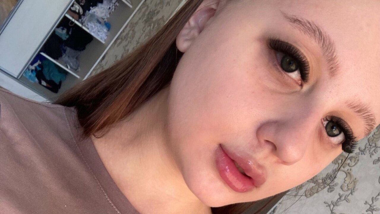 View BritniAnnie Naked Private