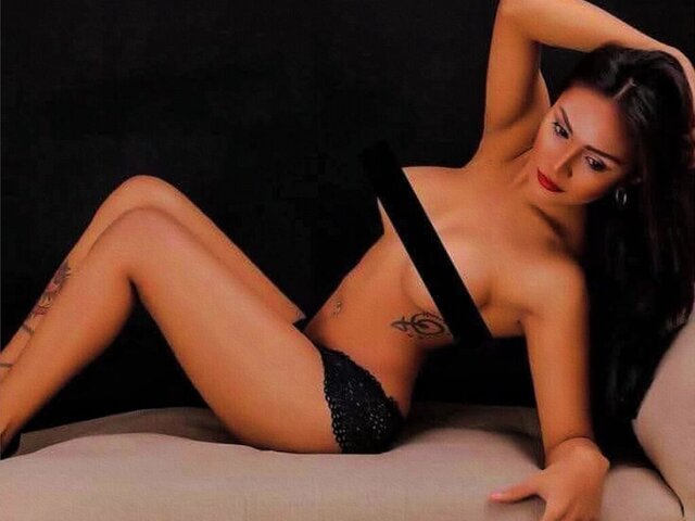 View ChanelMendoza Naked Private