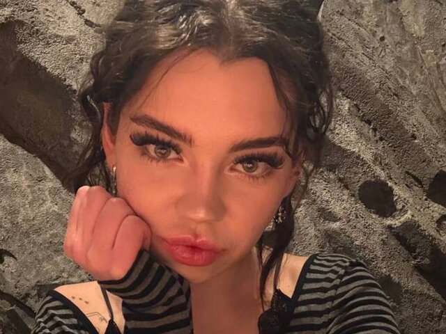 View DahliaNabozny Naked Private