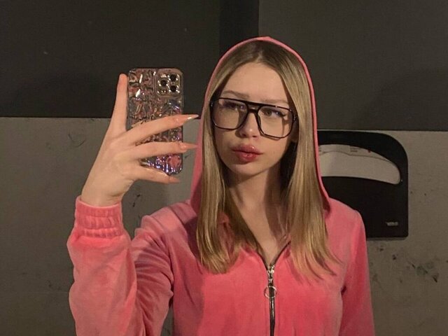 View DarlineDoddy Naked Private