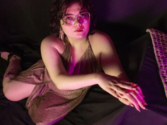 View DenizHailey Naked Private