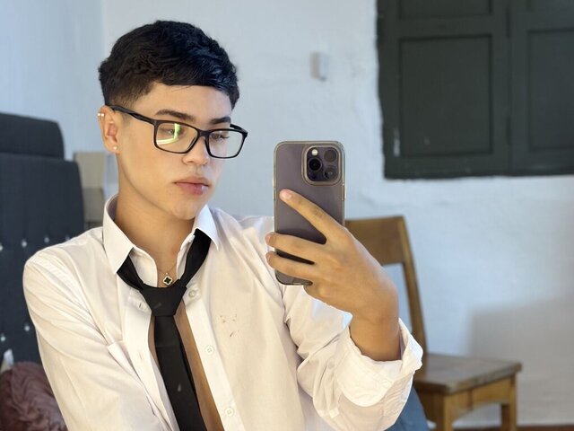 View DerekSpaces Naked Private