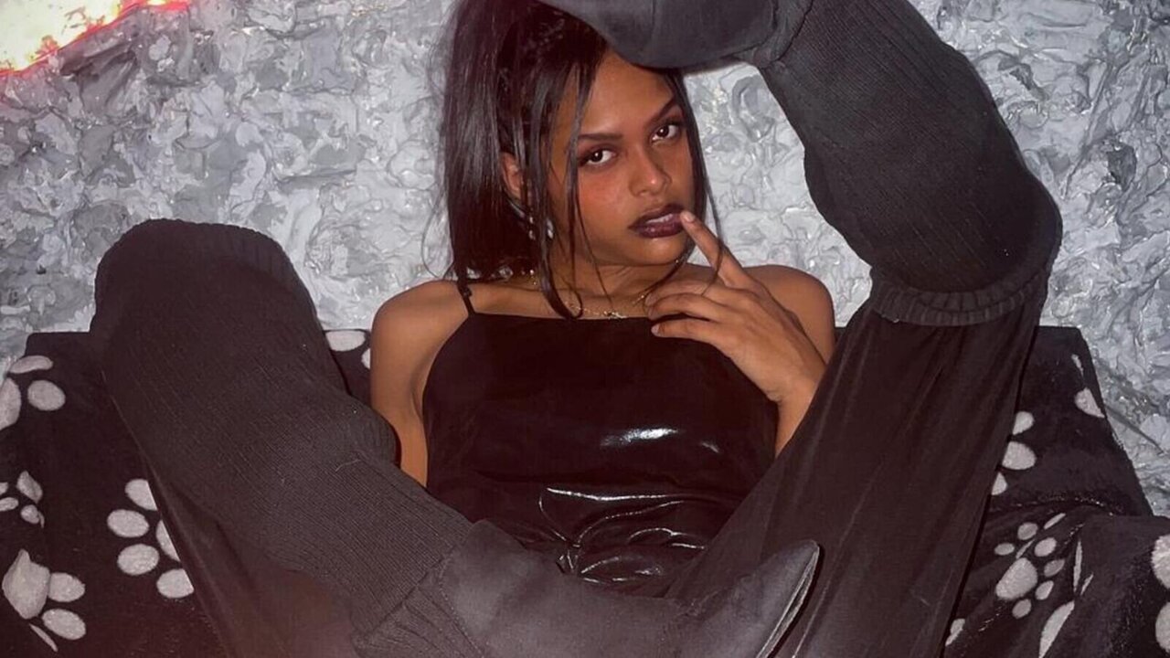 View DianaGuzman Naked Private