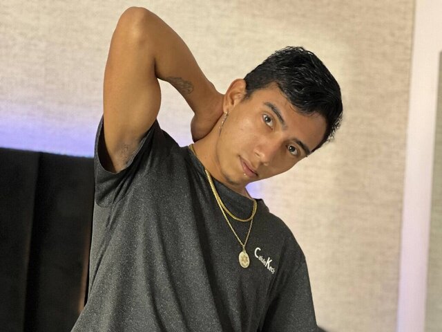 View DominusBlack Naked Private