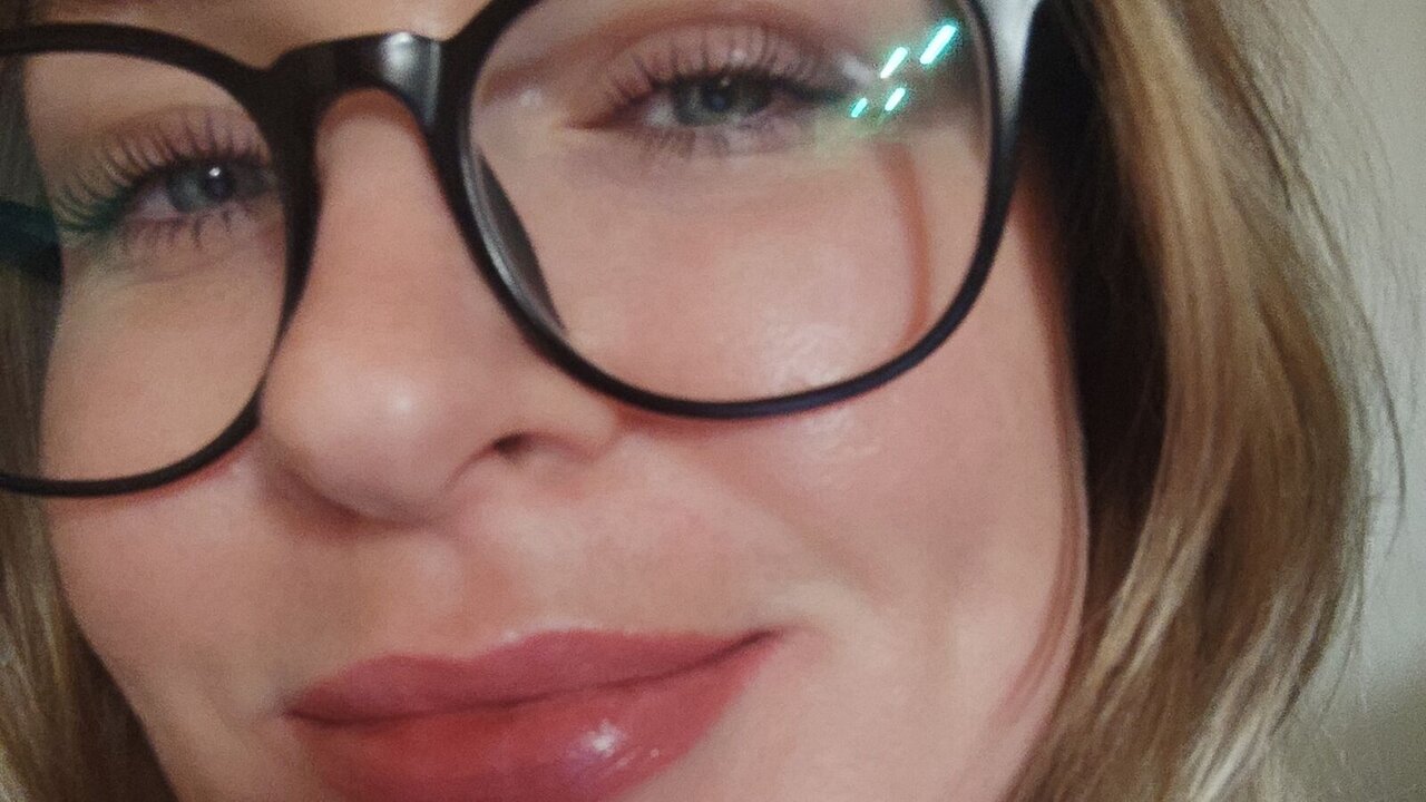 View DoraSmile Naked Private