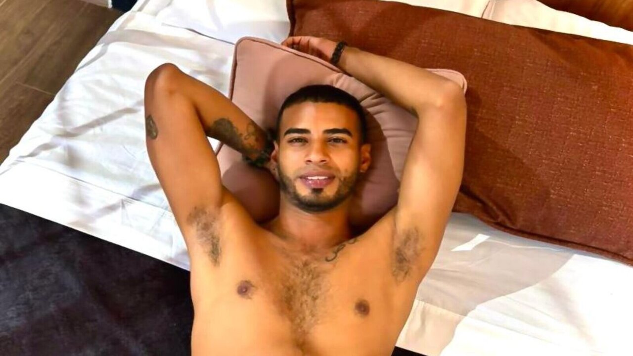 View DruJacksons Naked Private