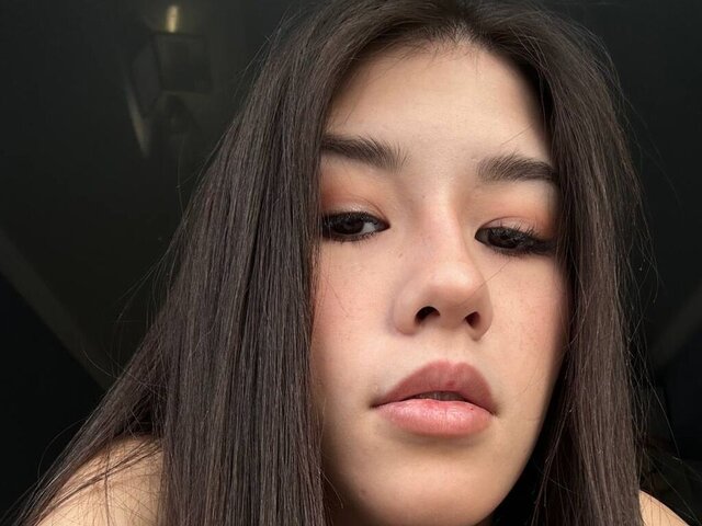 View EdlaGitt Naked Private