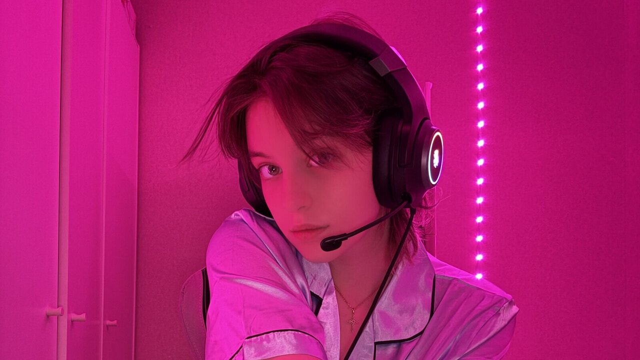 View ElgaFarewell Naked Private