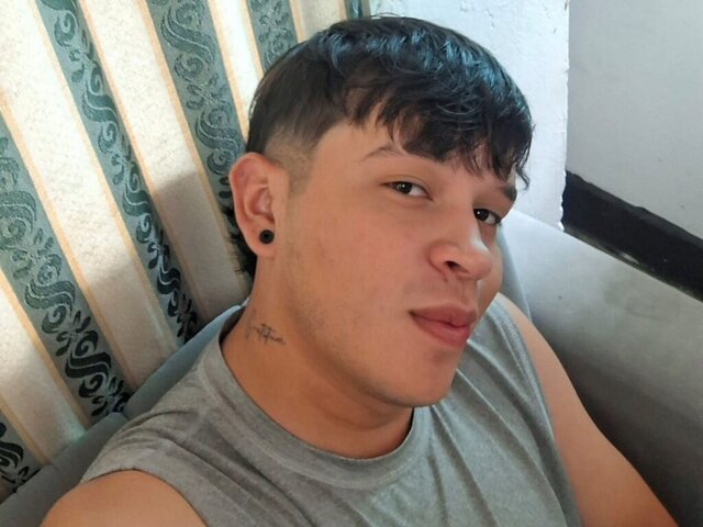 View ElianThonson Naked Private