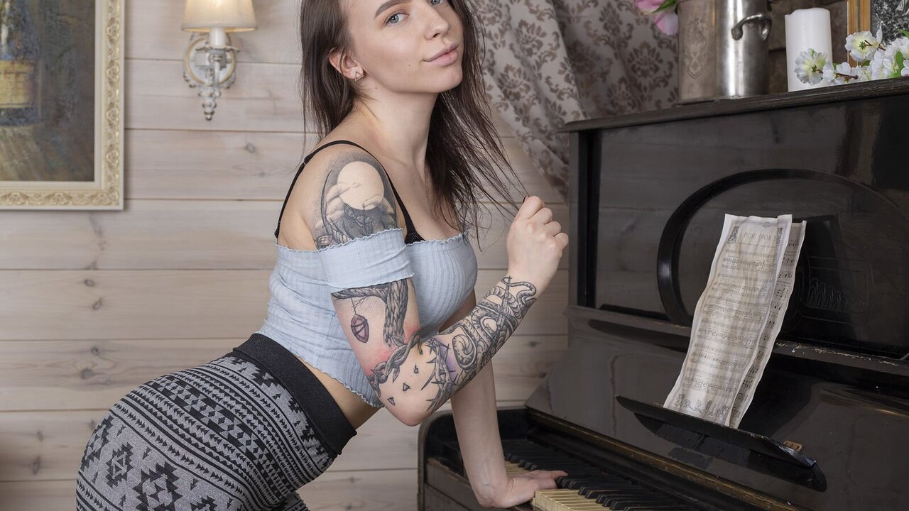 View EliseInked Naked Private