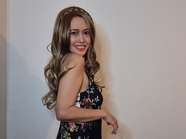 View EllaHiando Naked Private