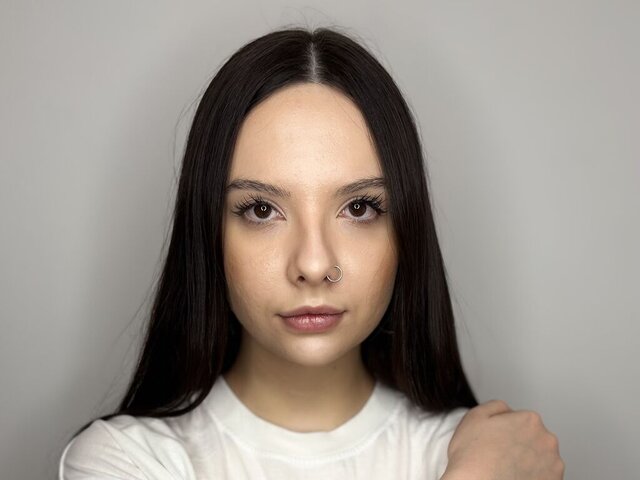 View EmikoTriana Naked Private