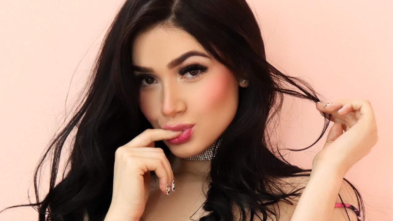 View EmilyPrada Naked Private