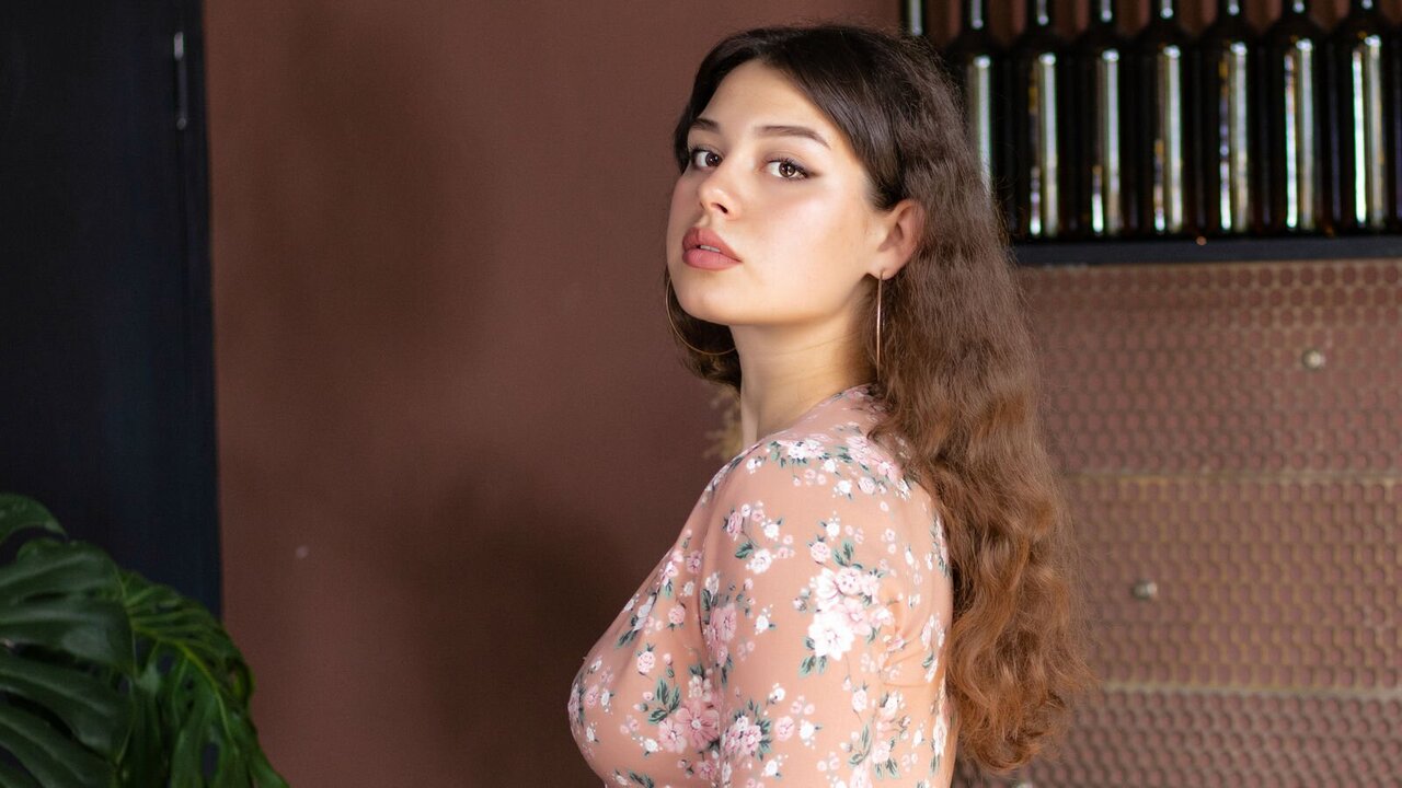 View EvaHoldson Naked Private