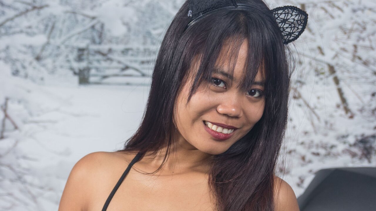 View Giegie Naked Private