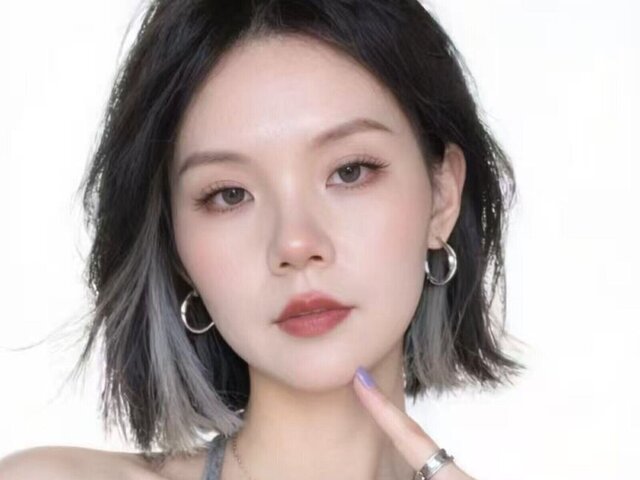 View GuanshiSun Naked Private