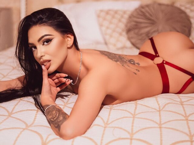 View IzaBelle Naked Private