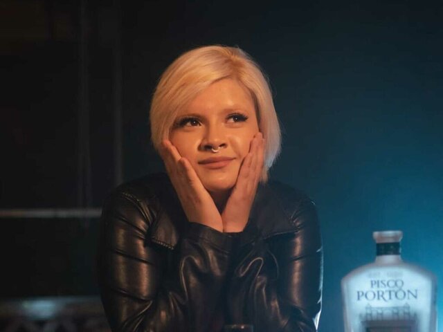 View IzumiOlson Naked Private