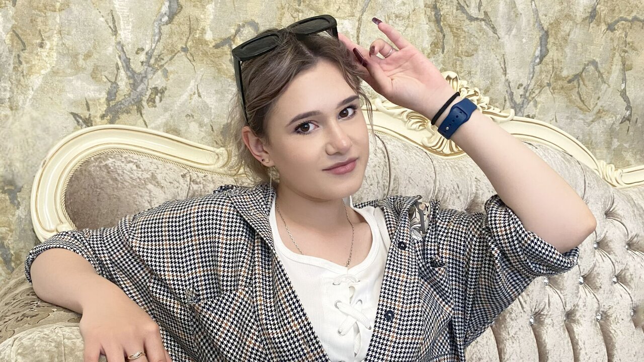 View KatinaHoult Naked Private