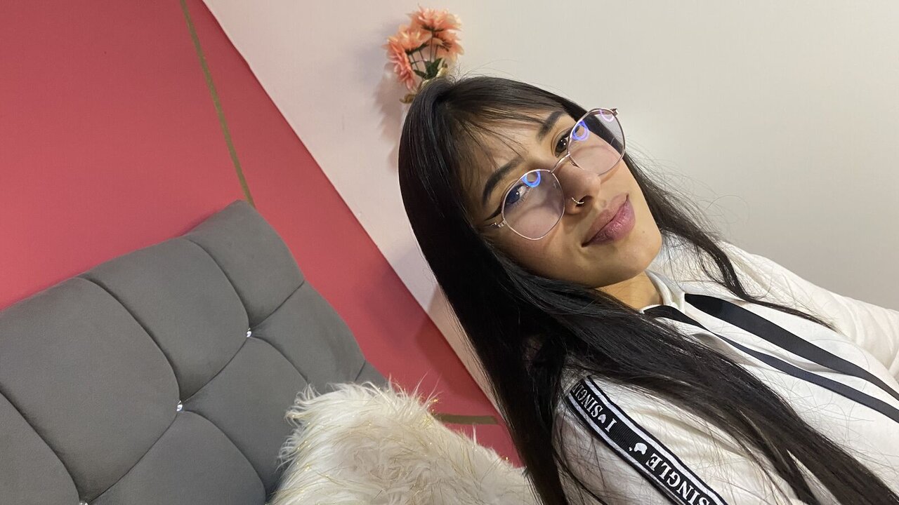 View LannaRouses Naked Private