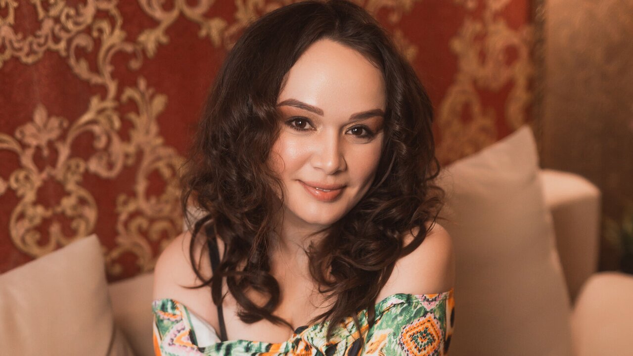 View LilyRobbinson Naked Private