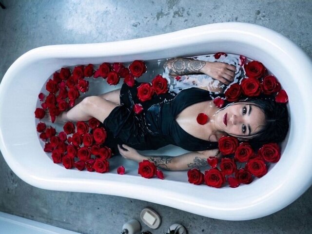 View LisaNoback Naked Private