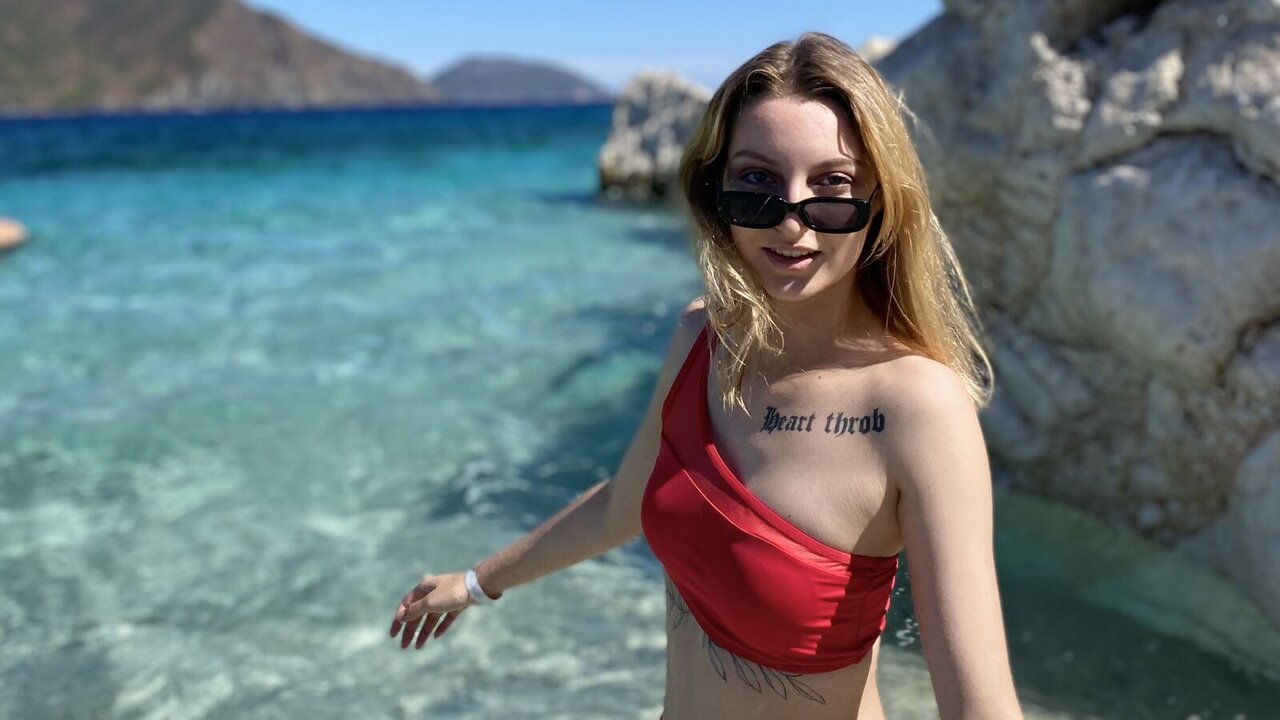 View LuckyKatrina Naked Private