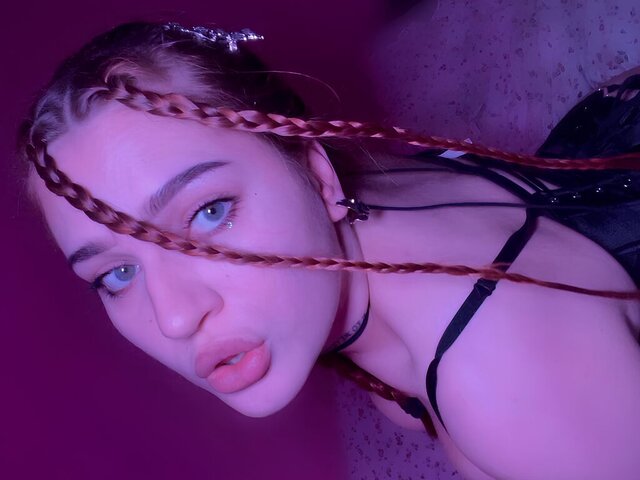 View LucyLuice Naked Private