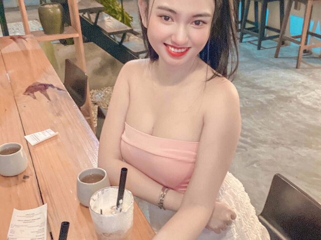 View LucyPanda Naked Private