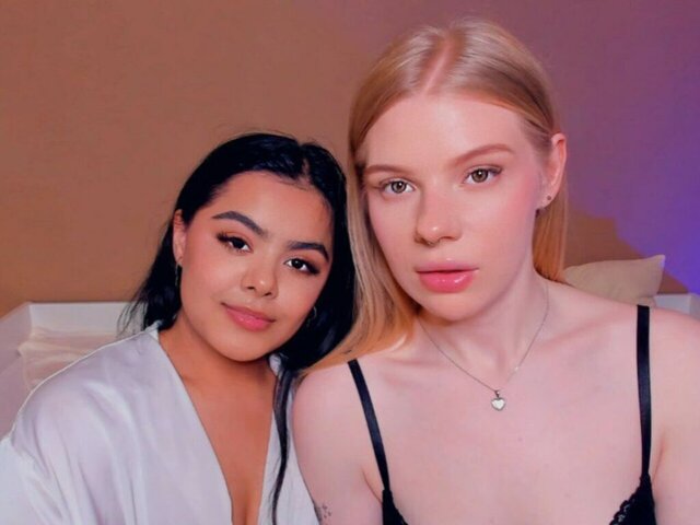 View LynnAndMaud Naked Private