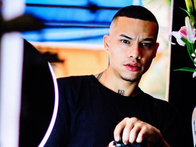 View MakyMaster Naked Private