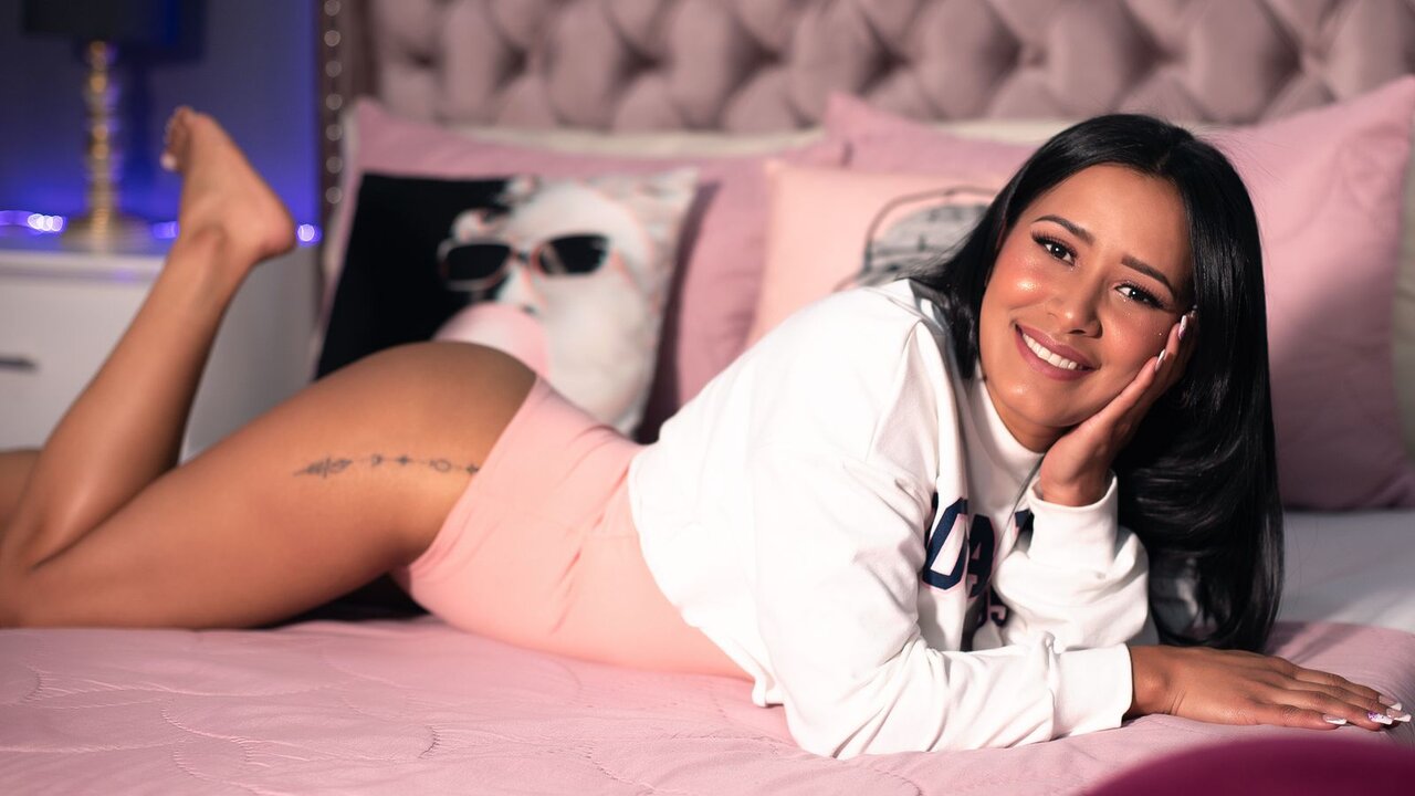 View MariamSoto Naked Private