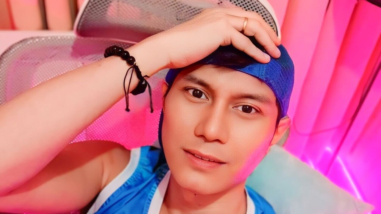 View MarkSebastian Naked Private