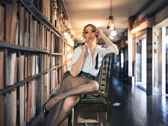 View MarthaAlezandro Naked Private