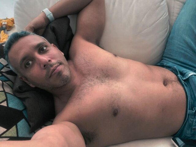 View MatthewBlake Naked Private