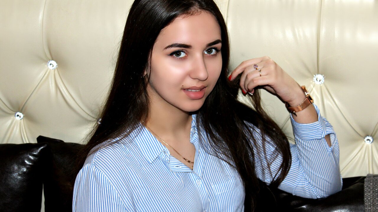 View MeganLucia Naked Private