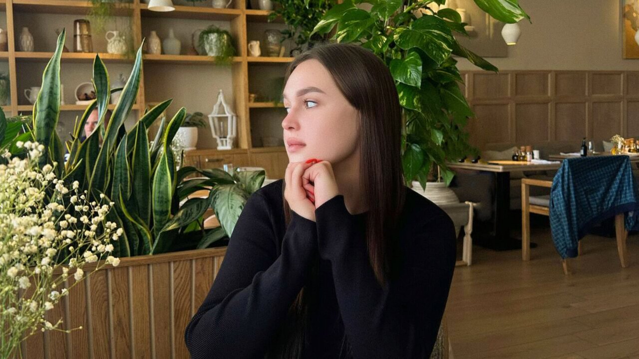 View MiaKein Naked Private